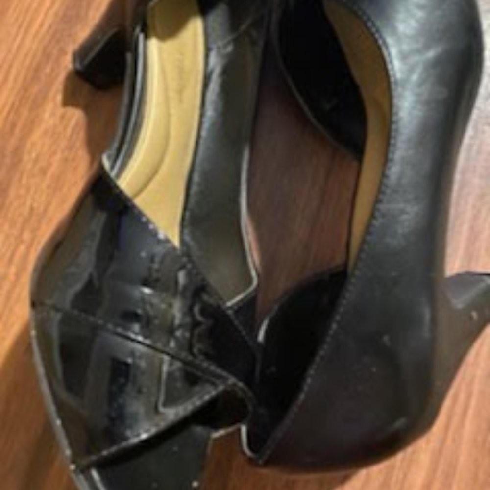 Open Toe Pump